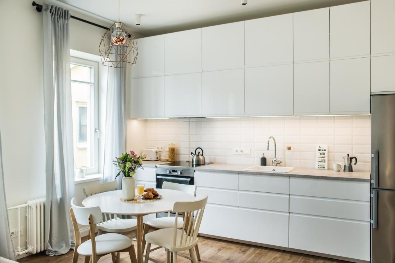 Stylish Apartment In The Heart Of Kaunas Old Town Exterior foto